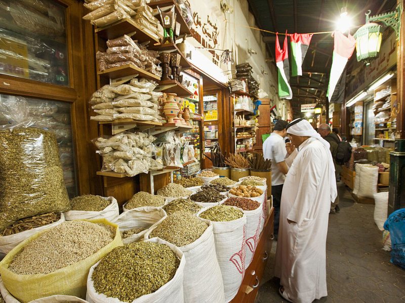 geniusloci-signage-dubai-holding-deira-spice-souk-heritage-district-dubai-00